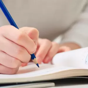 小学生・中学生におすすめの読書習慣とは？国語力アップの秘訣のサムネイル